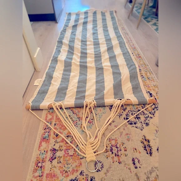 Detailed hammock - Picture 3 of 3